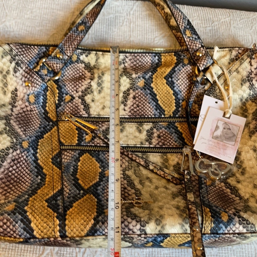 NWT Python satchel Jessica Simpson - Picture 8 of 8